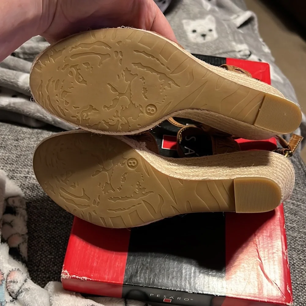 NWT Pesaro Skye Wedge Sandals